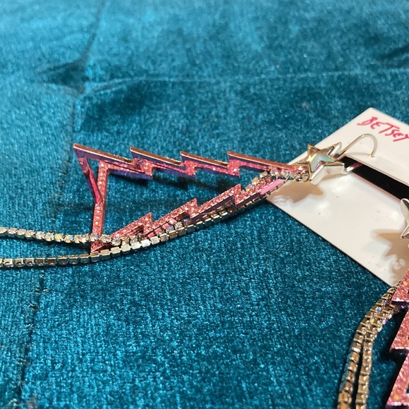 Such Fun Large Pink Betsey Johnson Christmas Tree Earrings - Picture 3 of 3